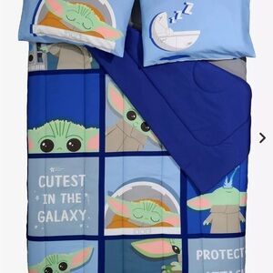 Star Wars Blue and Green Comforter Set